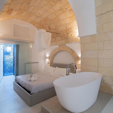 Dimora Barocca Luxury Suites Lecce Exterior photo