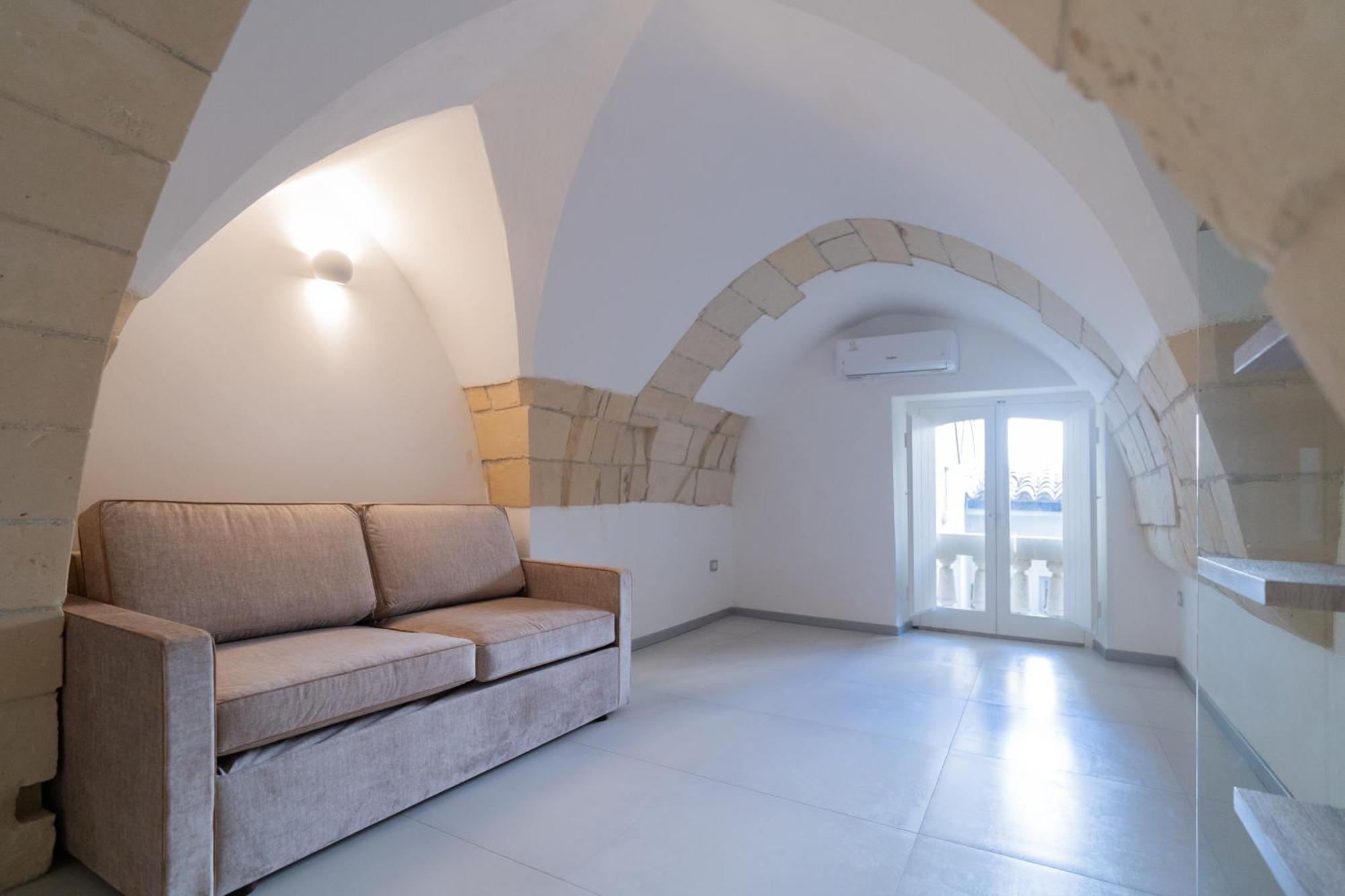 Dimora Barocca Luxury Suites Lecce Exterior photo
