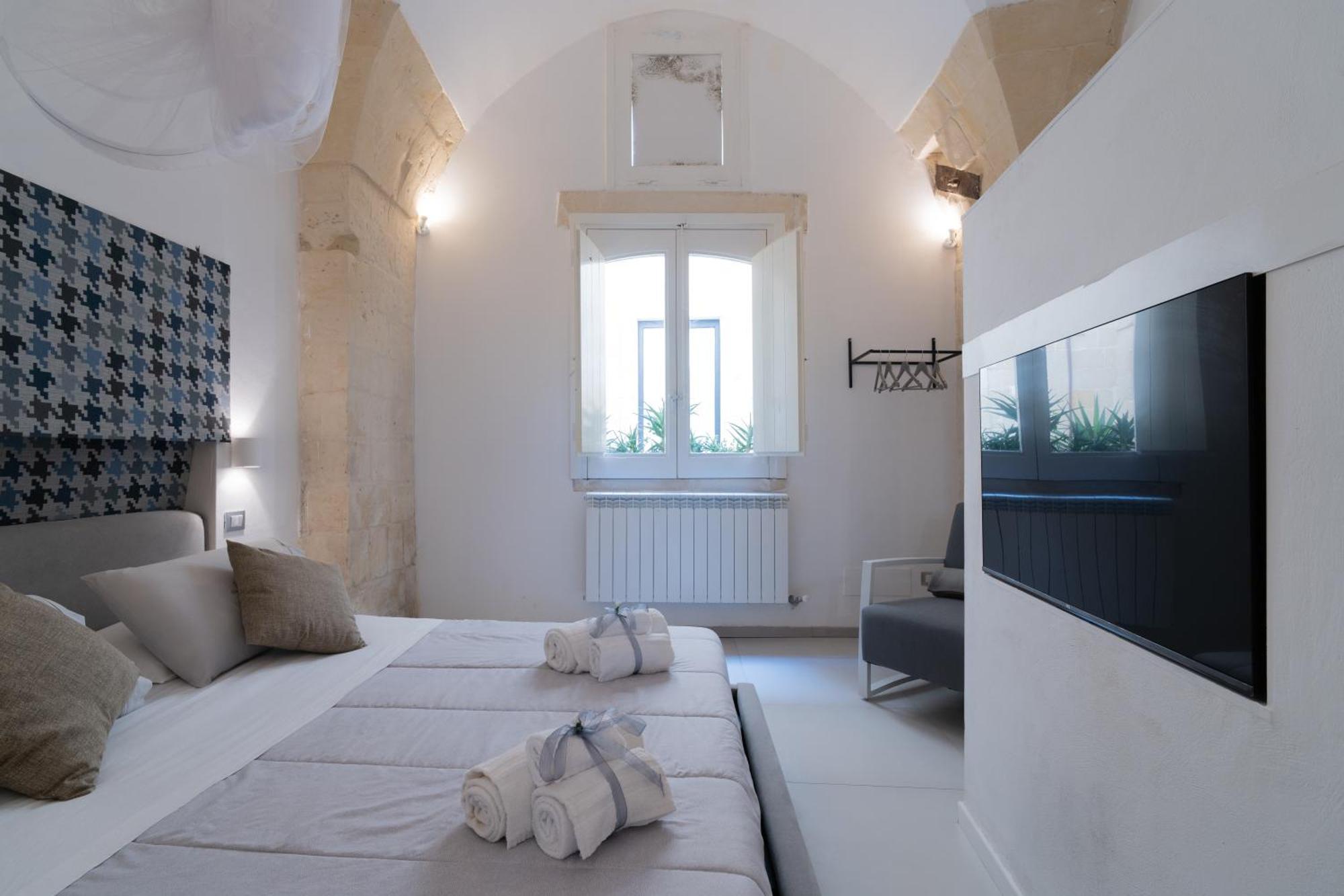 Dimora Barocca Luxury Suites Lecce Exterior photo