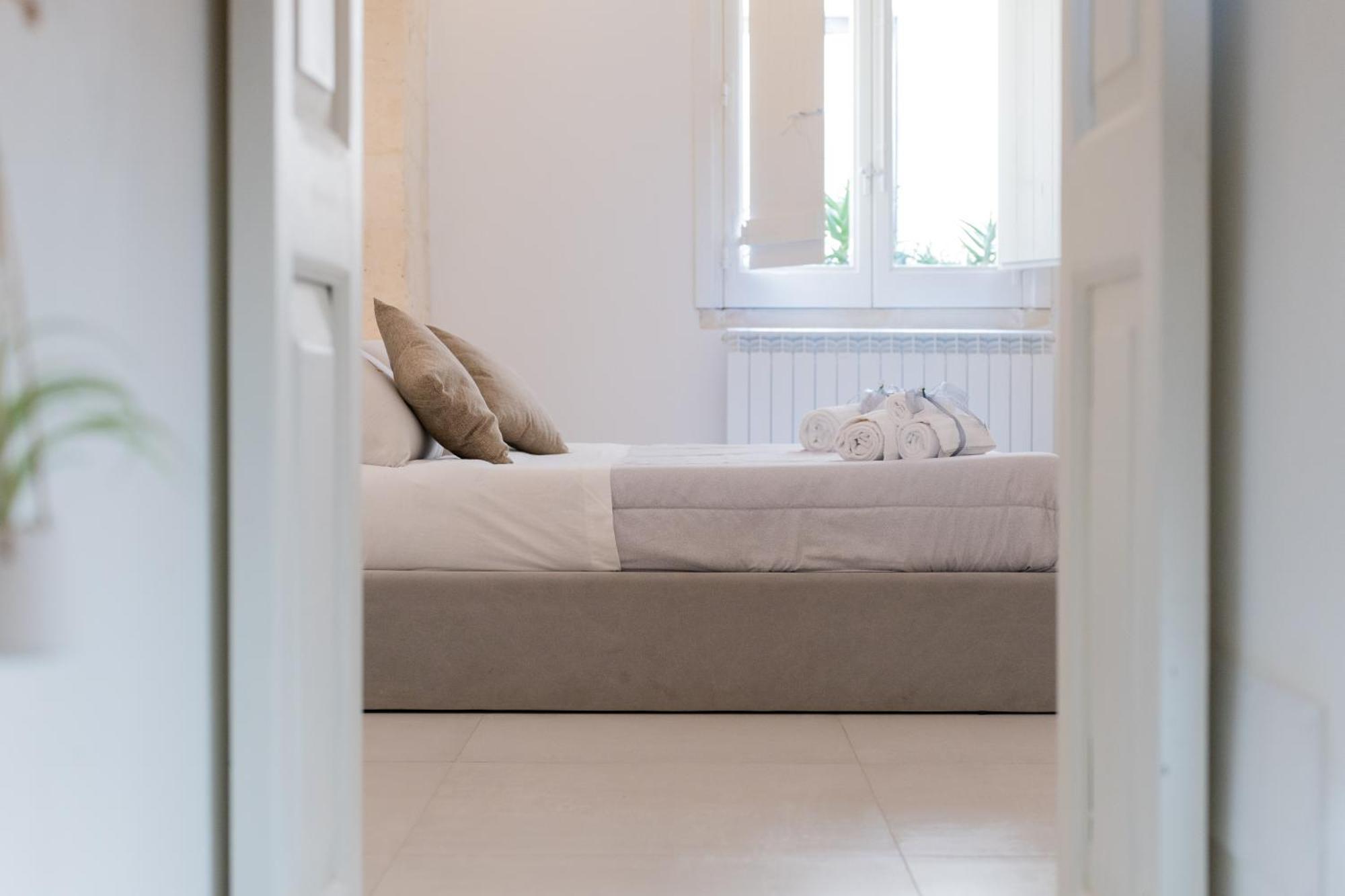 Dimora Barocca Luxury Suites Lecce Exterior photo
